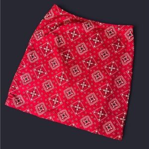 Vintage 90’s/Y2K Crimson Red and white bandana print mini skirt.